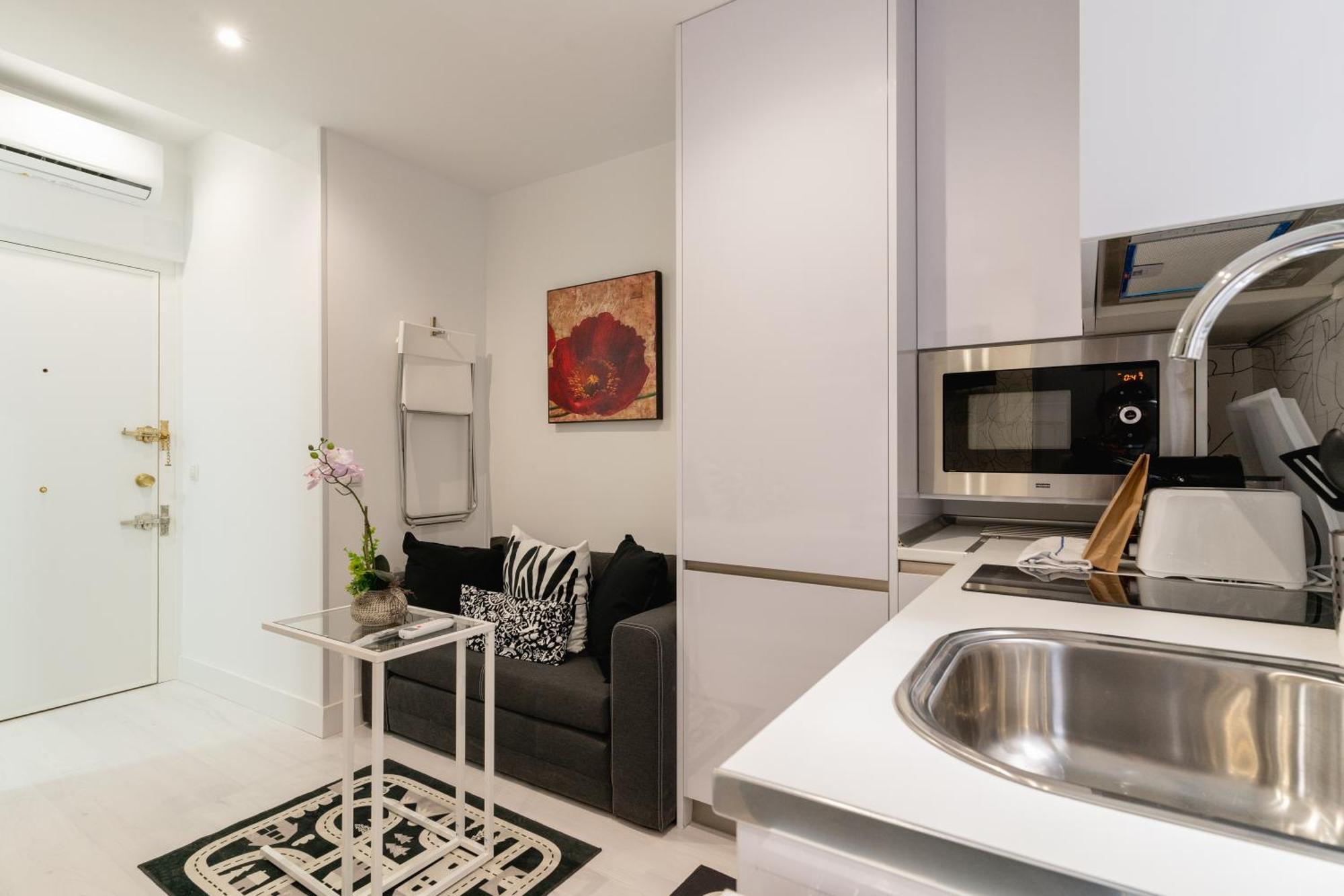 Modern Studio-1Bathroom-Chueca Мадрид Екстериор снимка