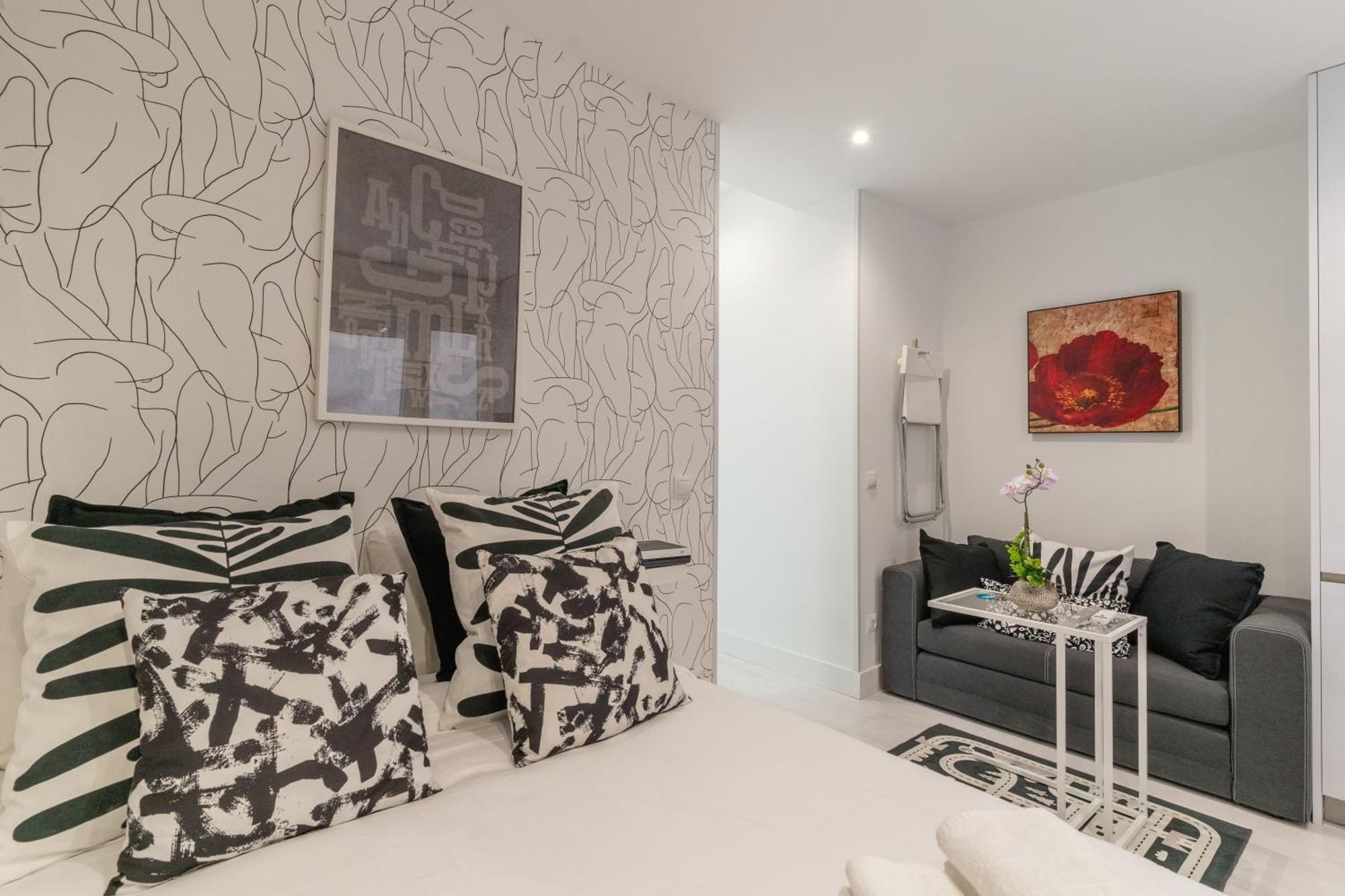 Modern Studio-1Bathroom-Chueca Мадрид Екстериор снимка